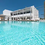 Kellys Luxury Apartments